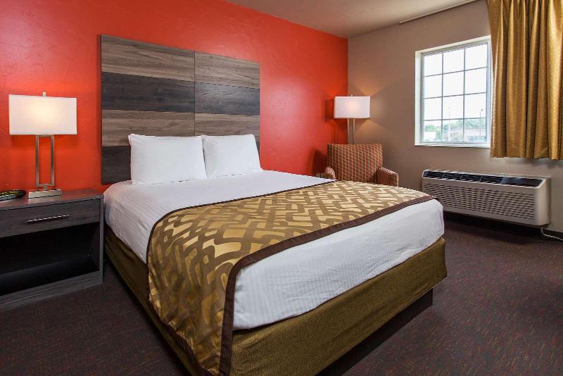 Hotel J Green Bay image