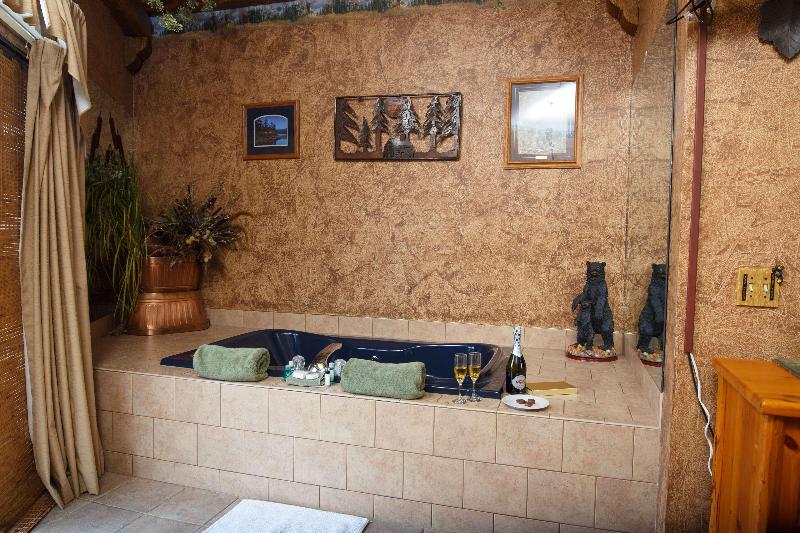 Hotel J Green Bay image