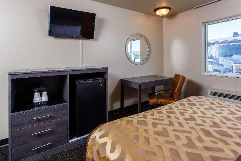 Hotel J Green Bay image