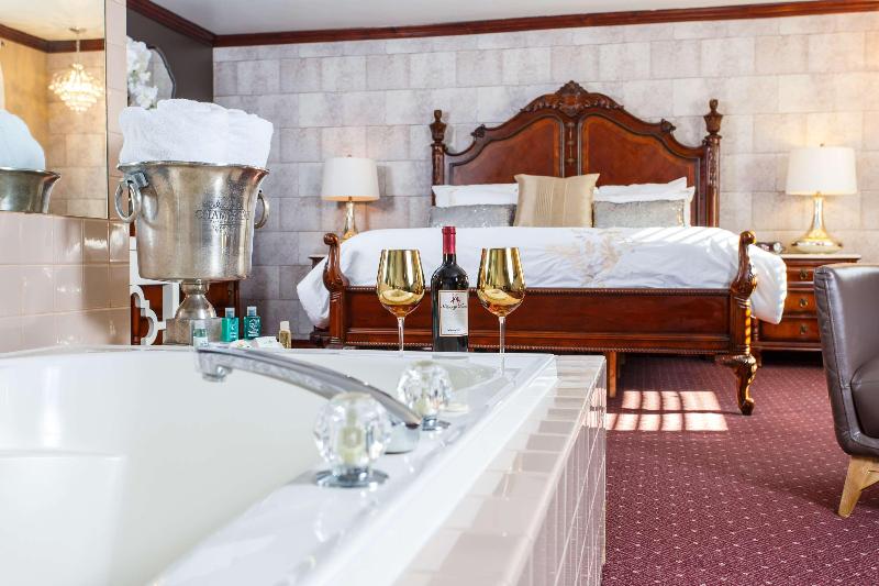 Hotel J Green Bay image