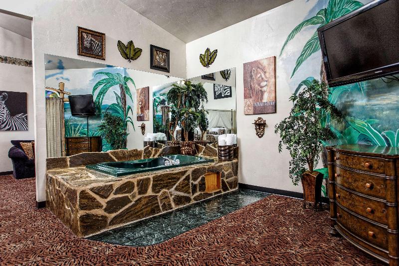 Hotel J Green Bay image