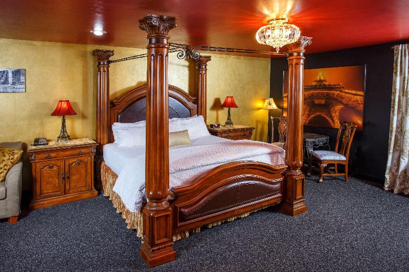 Hotel J Green Bay image