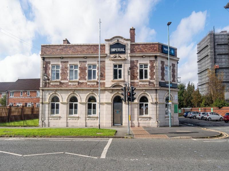 Trivelles Hotel Manchester - Cross Lane image