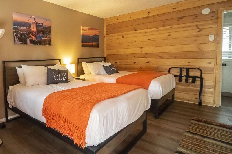 Ski Lift Lodge & Cabins
