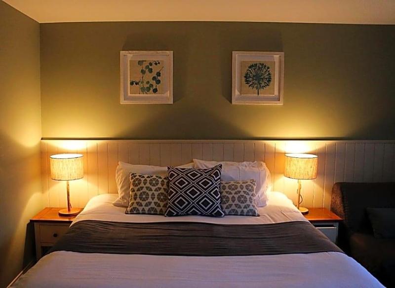 The Oyster Smack Inn image