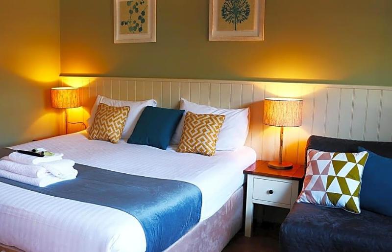 The Oyster Smack Inn image