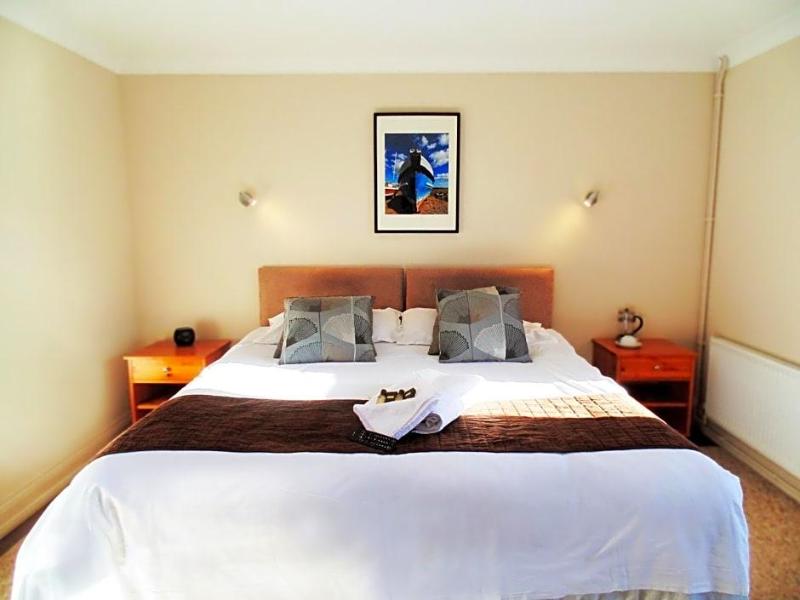 The Oyster Smack Inn image