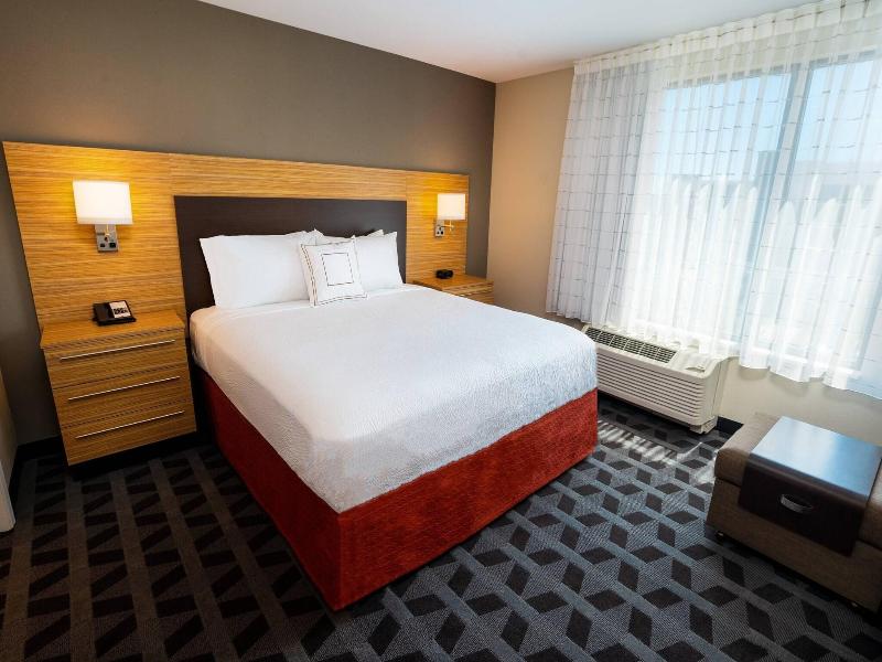 Towneplace Suites By Marriott Irvine Lake Forest image