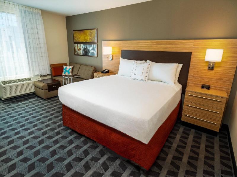 Towneplace Suites By Marriott Irvine Lake Forest image