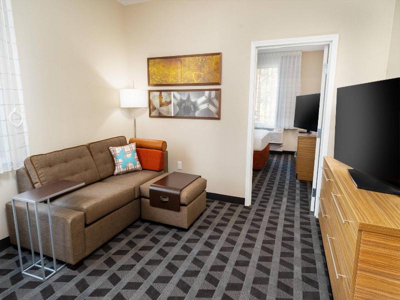 Towneplace Suites By Marriott Irvine Lake Forest image