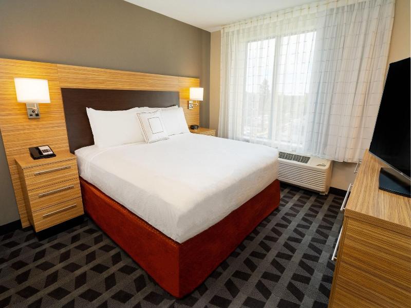 Towneplace Suites By Marriott Irvine Lake Forest image