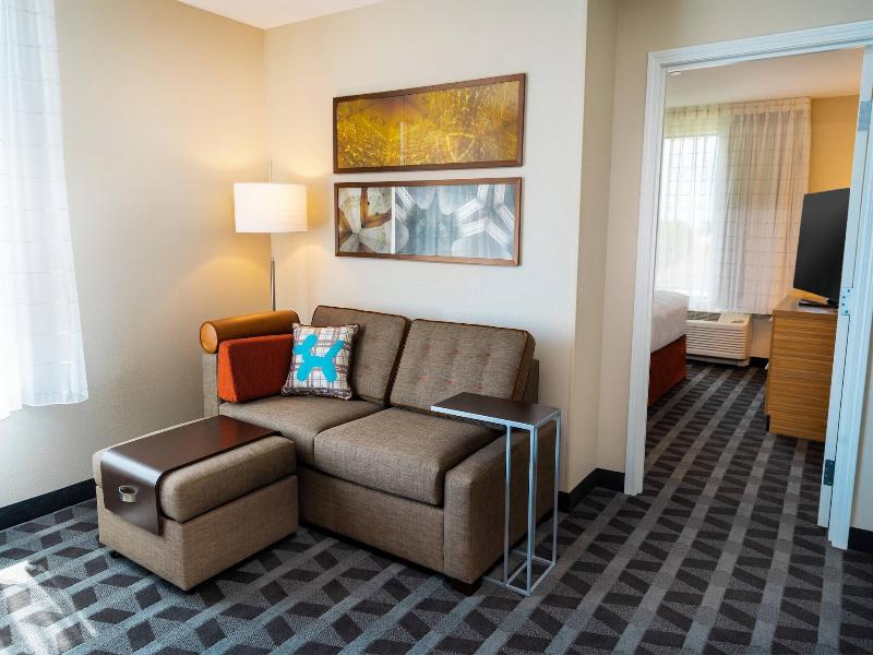 Towneplace Suites By Marriott Irvine Lake Forest image