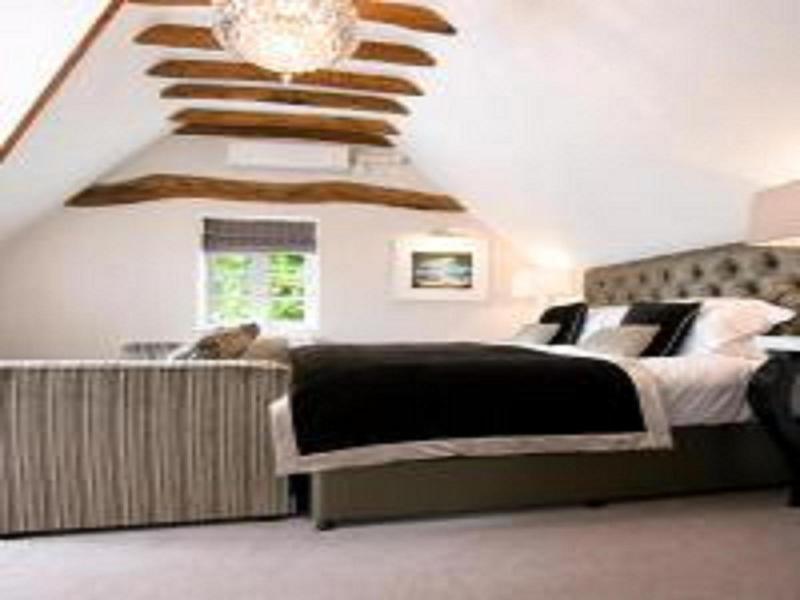 Karma Sanctum On The Green Hotel image