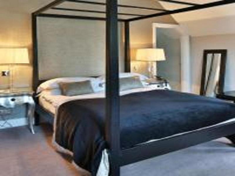 Karma Sanctum On The Green Hotel image