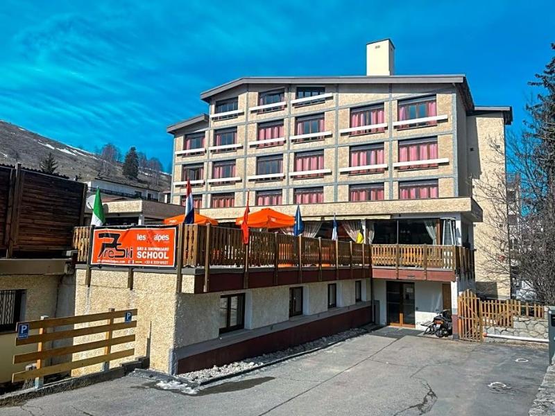 Atmosphère Hotel image