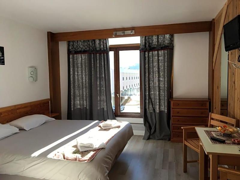 Atmosphère Hotel image