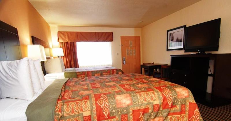 Palm Aire Hotel And Suites — photo 5