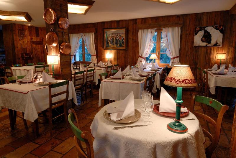 Hôtel Restaurant La Croix Jean Claude image