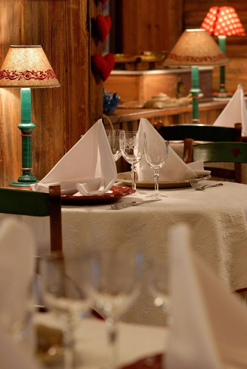 Hôtel Restaurant La Croix Jean Claude image
