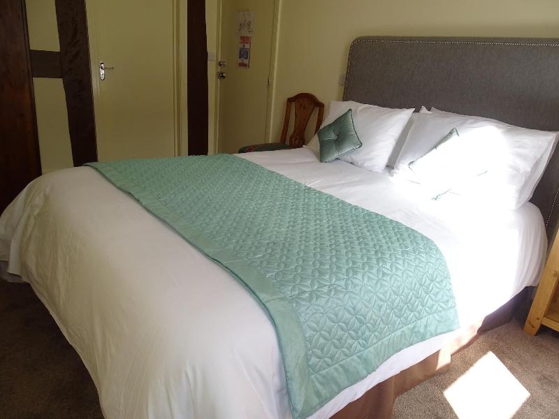 Ellesmere Hotel image