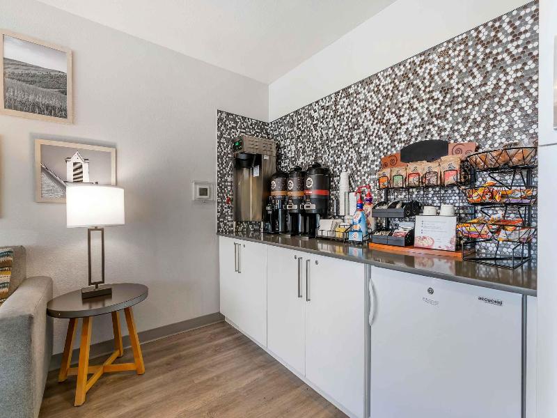  Extended Stay America Suites - Portland - East image