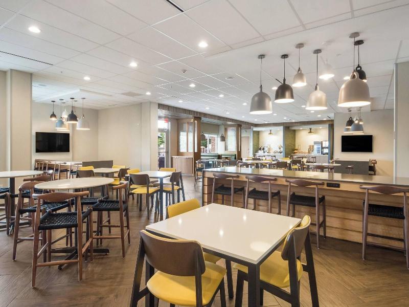 Fairfield Inn & Suites by Marriott Dallas Plano/Fr image
