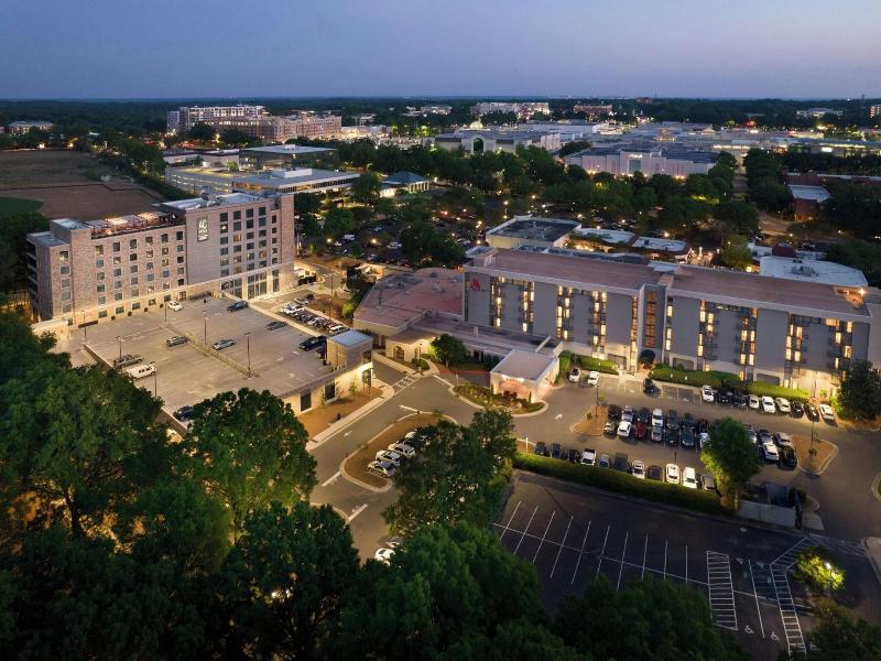 Ac Hotel By Marriott Charlotte Southpark image