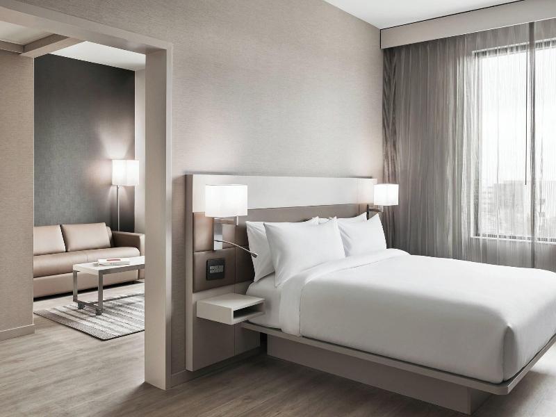 Ac Hotel By Marriott Charlotte Southpark image