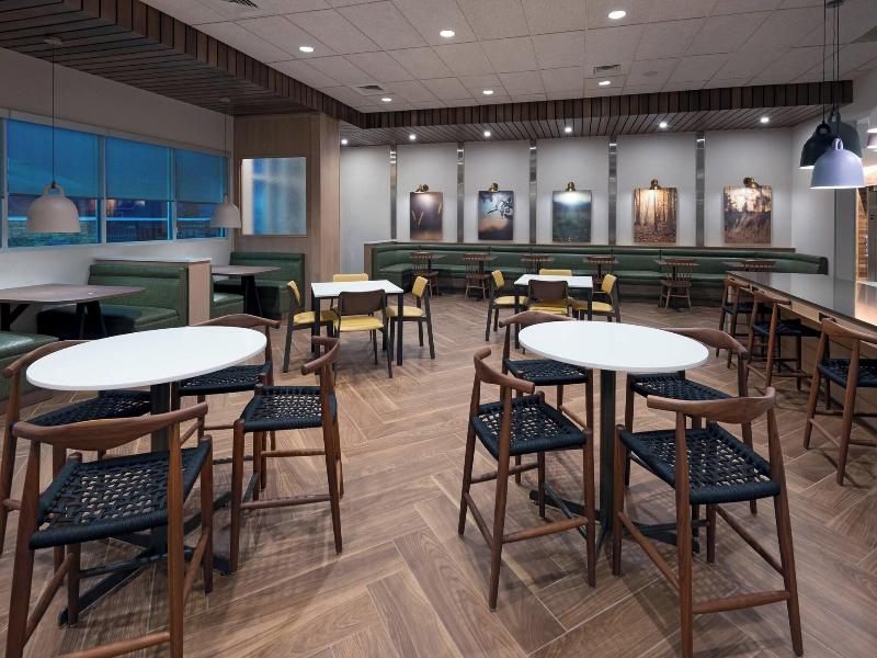 Fairfield Inn & Suites by Marriott Charlotte Monro image