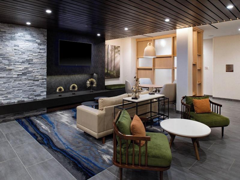 Fairfield Inn & Suites by Marriott Charlotte North image