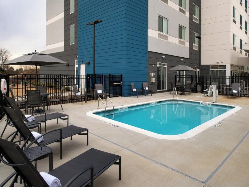 Fairfield Inn & Suites by Marriott Charlotte North image