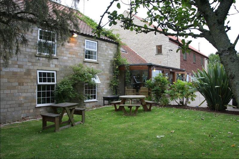 Cottage Lea's Country Hotel & Restaurant image