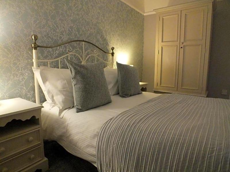 Devonshire Arms Inn image