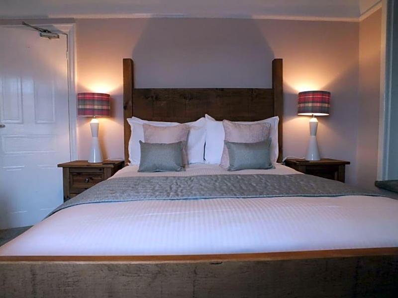 Devonshire Arms Inn image