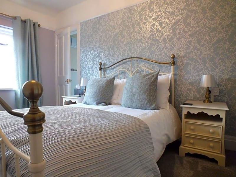 Devonshire Arms Inn image
