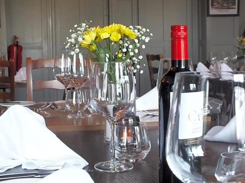 Devonshire Arms Inn image