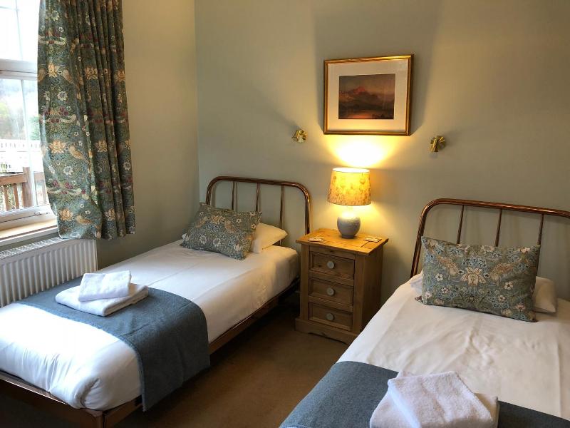 Tigh Na Cheo Guest House image