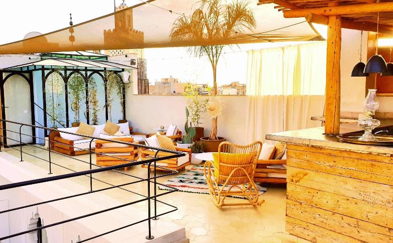 Riad Yasaman image