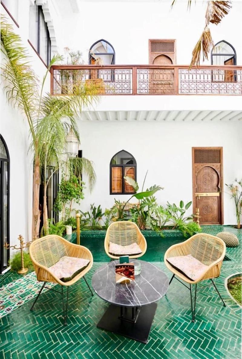 Riad Yasaman image