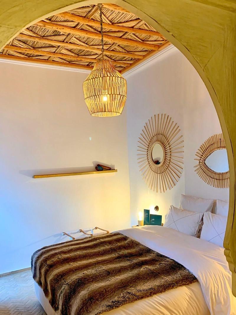 Riad Yasaman image