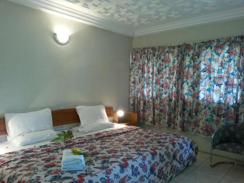 Paradise Resort, Lake Bosomtwe image