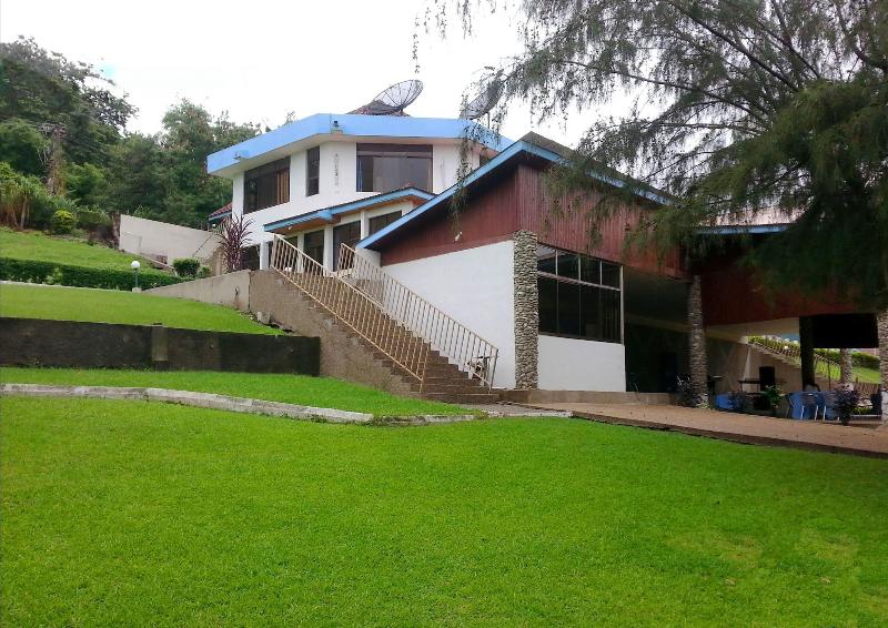 Paradise Resort, Lake Bosomtwe image