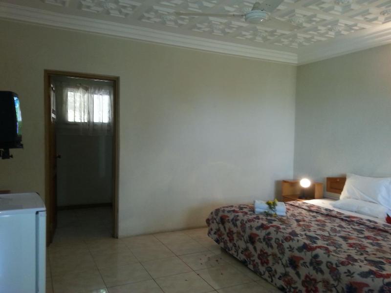Paradise Resort, Lake Bosomtwe image