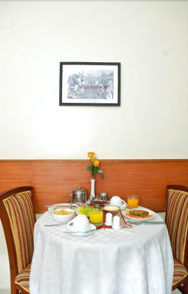Paris Hotel image