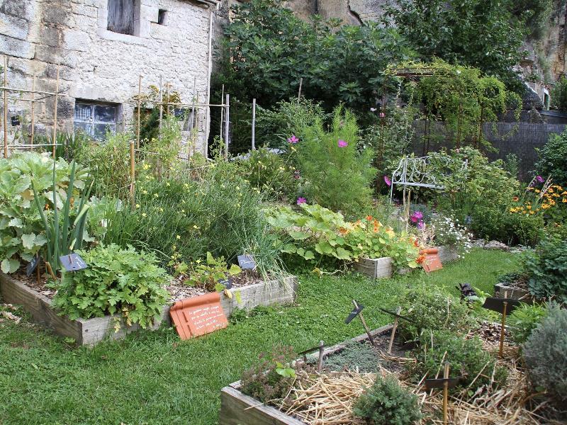 Clos Des Moulins image