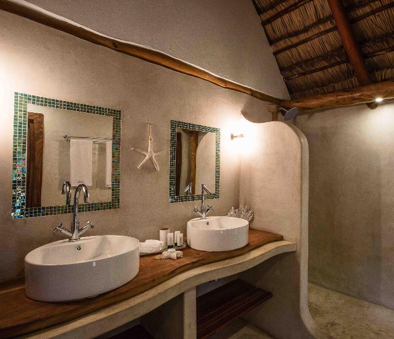 Vilanculos Beach Lodge image