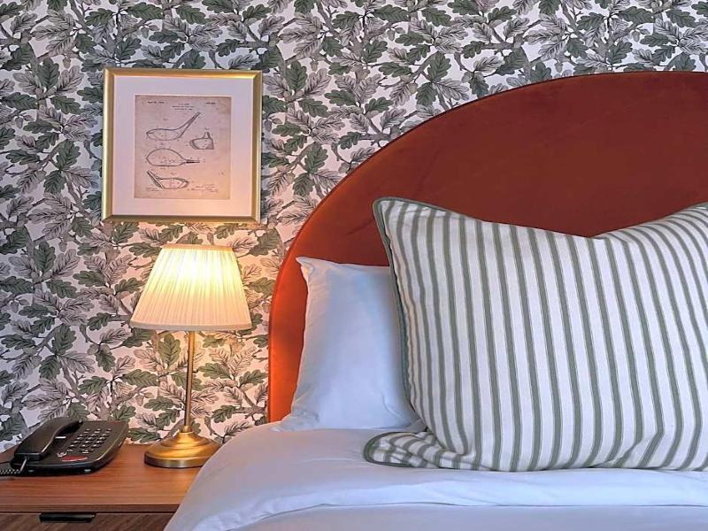 Pilgrim Hotel image