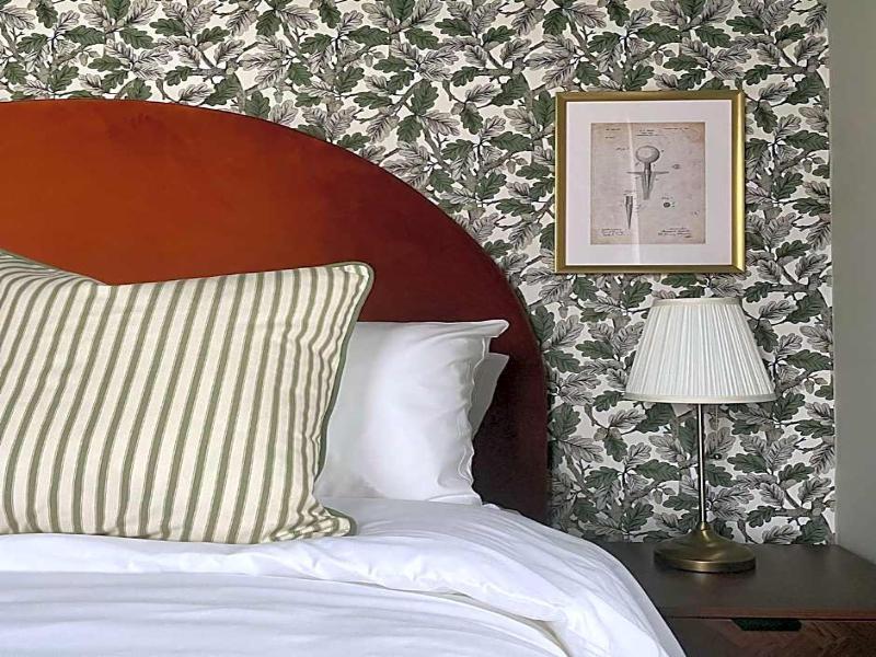 Pilgrim Hotel image