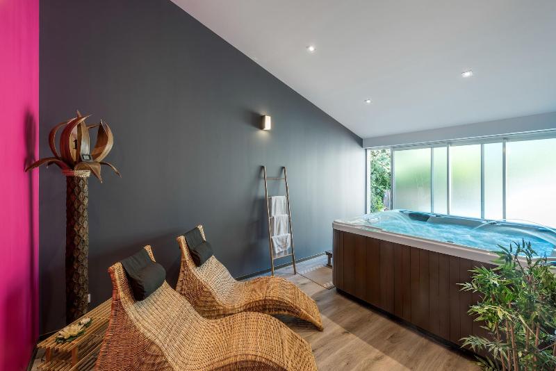 Hotel Le Clos Des Bruyeres image