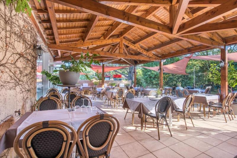 Hotel Le Clos Des Bruyeres image
